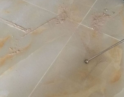 双江瓷砖空鼓维修公司分享粘合剂选择不当在瓷砖铺贴过程中可能导致以下问题